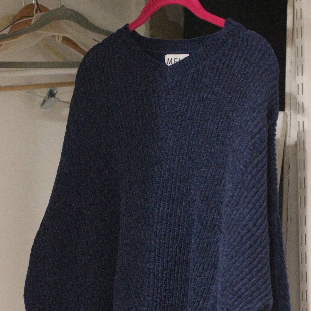 NWT Blue V-neck Thick Women's Sweater Size 4X